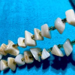 Shell/Stone Necklace, picture doesn’t do it justice. Pearl essence!